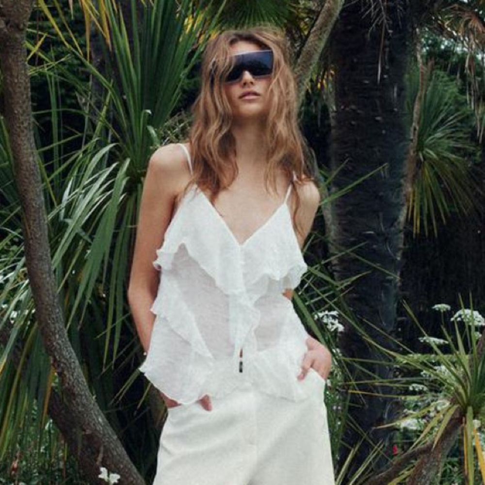 V-NECK TOP WITH THIN STRAPS RUFFLE DETAIL